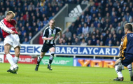Bàn thắng ma thuật của Bergkamp vào lưới Newcastle