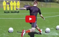 Tập luyện đá phạt cùng Marco Reus