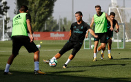Bị cấm thi đấu, Ronaldo vẫn miệt mài tập luyện cùng Real