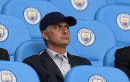Mourinho xuất hiện cực ngầu ở Etihad, thám thính Man City