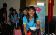 Giành vàng SEA Games 29, ĐT Việt Nam tươi như hoa về Việt Nam
