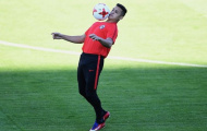 Gác lại tin đồn chuyển nhượng, Alexis Sanchez cháy hết mình khi lên tuyển