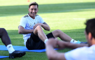 Ozil về tuyển Đức: Mừng như cá gặp nước