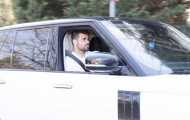 Diego Costa 'xuống nước', xách xe đến sân tập Chelsea