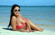 Sandra Bachici - cô vợ thứ 3 đầy hấp dẫn của Mutu