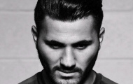 Kolasinac hoá 'nam thần' trong bộ ảnh mới nhất tại Arsenal