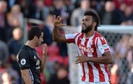 Bailly & Phil Jones thay nhau mắc sai lầm, Man Utd tiếp tục ôm hận trên sân của Stoke
