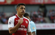 Sanchez nói gì với HLV Wenger khi ra đi không thành?