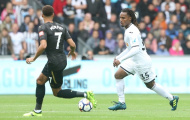 CĐV Chelsea 'mừng húm' vì... Renato Sanches