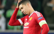 CĐV Quỷ đỏ 'lạnh người' khi Mourinho để Chris Smalling đá chính