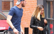 Gác lại trận hòa Stoke, De Gea xuống phố cùng 'bóng hồng' Edurne Garcia