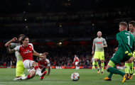 Arsenal 3-1 Cologne: Nhọc nhằn 