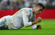 Đừng so với Messi, Ronaldo giờ còn tệ hơn cả Paulinho
