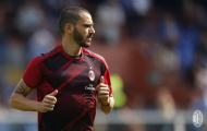 Bonucci âu lo tiến vào sân Luigi Ferraris