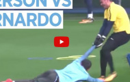 Ederson kéo lê Bernardo Silva trong buổi tập của Man City