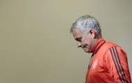 Mourinho trầm tư trên sân tập M.U trước trận chiến CSKA Moscow
