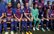 Giữ vững ghế chủ tịch, Bartomeu tổ chức chụp ảnh toàn đội nam và nữ Barca