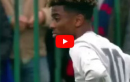 Angel Gomes sút phạt hiểm hóc vào lưới U19 CSKA Moscow