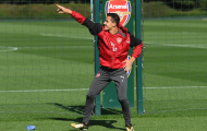 Alexis Sanchez hóa diễn viên hài trên sân tập Arsenal