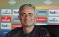 Bị De Bruyne hạ sát, CĐV Chelsea chửi rủa Mourinho