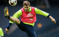 Victor Lindelof lên tiếng giữa bão chỉ trích