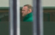Rooney kiệm lời trong ngày đầu làm công ích 