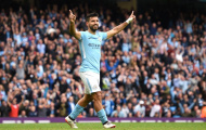 AC Milan chồng TIỀN TẤN hỏi mua Aguero