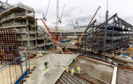 Choáng ngợp với 'trụ chống trời' của sân White Hart Lane mới