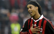 Ronaldinho ủng hộ Ancelotti về giải cứu Milan