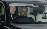 Mourinho 'mặt nặng mày nhẹ' trở lại sân tập Man Utd