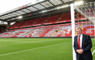 Kenny Dalglish được vinh danh tại Anfield