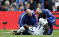 Thua đội bét bảng, Chelsea thiệt đơn, thiệt kép