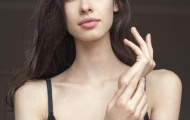 Laura Sanchez - tuổi 36 vẫn đầy gợi cảm