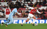 Thần đồng nổ súng, đội trẻ Arsenal xua buồn Emirates