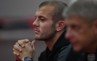 Wenger, Wilshere trầm tư trên chảo lửa Serbia
