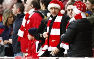 Mặc sức ép từ NHM, Premier League vẫn đá vào Giáng Sinh