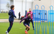 'Bệnh binh' Gundogan khuấy động sân tập Man City 