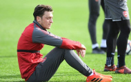 Ozil lộ rõ vẻ đăm chiêu trước ngày đối đầu Everton