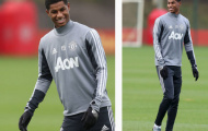 Bỏ lại nghi án chấn thương, Rashford tươi như hoa trên sân tập của Man Utd