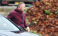 Rooney lao động cực nhọc, vợ thì dắt con đi du hí