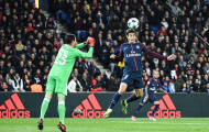 Cavani 'méo mặt' tìm đường vào khung thành Anderlecht