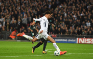 Alli lập cú đúp, Kền kền trắng phơi xác tại Wembley