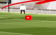 Cristiano Ronaldo ghi bàn bằng vai trong buổi tập
