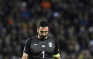 Buffon cúi gằm mặt khi sắp lỗi hẹn với World Cup cuối cùng của sự nghiệp