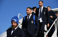 Mặc áo đen, 'mặt đưa đám', Italia trở về sau thất bại