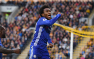 Willian không ngại chê bai chính sách chuyển nhượng của HLV Conte