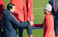 Thân mật với HLV PSG trên sân tập, Neymar dẹp tan tin đồn mâu thuẫn