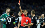 Đội trưởng Qarabag khóc hận sau 'tai nạn cuộc đời'