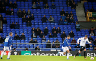 Rooney đau xót trước khán đài vắng bóng người tại Goodison Park