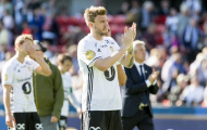 SỐC: Lord Bendtner đoạt danh hiệu “Vua phá lưới”